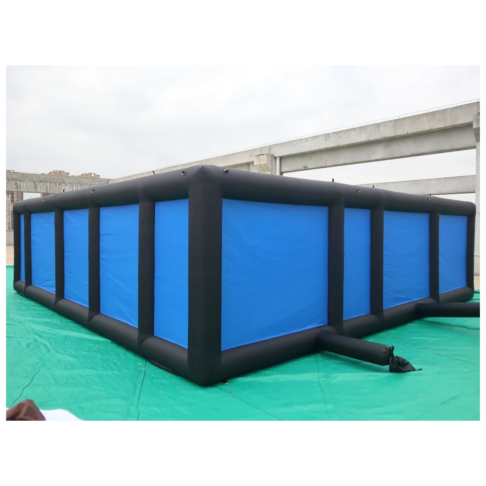 Large Black Blue Open Inflatab - Kids Outdoor Venues recension och pris